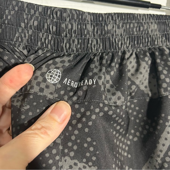 Adidas Mens Break the Norm Running Shorts Size Small 5” inseam Reflective - Picture 5 of 14